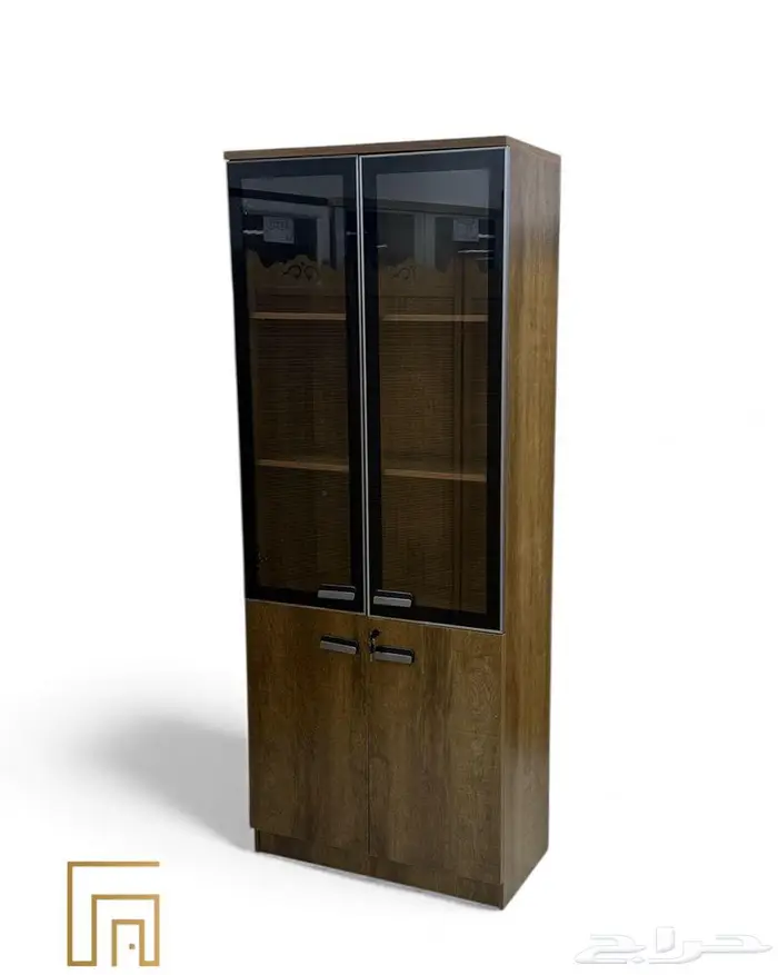 طاوله مكاتب ماسه في حجم صغير وكبير وفي توصيل نفس يوم طلب 16