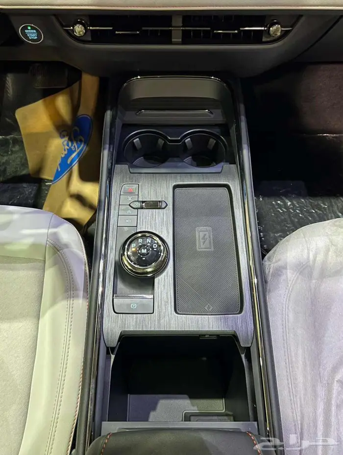 جديد فورد تورس تيتانيوم 2026 10