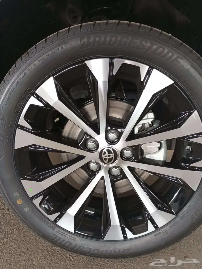 تويوتا فيلوز. 2025 15