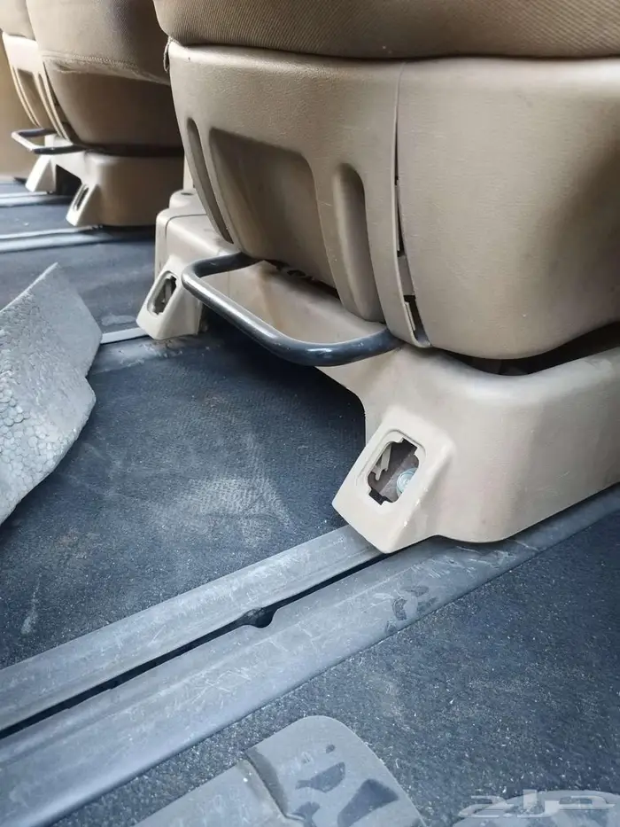 كرسي اتش ون وسط 0