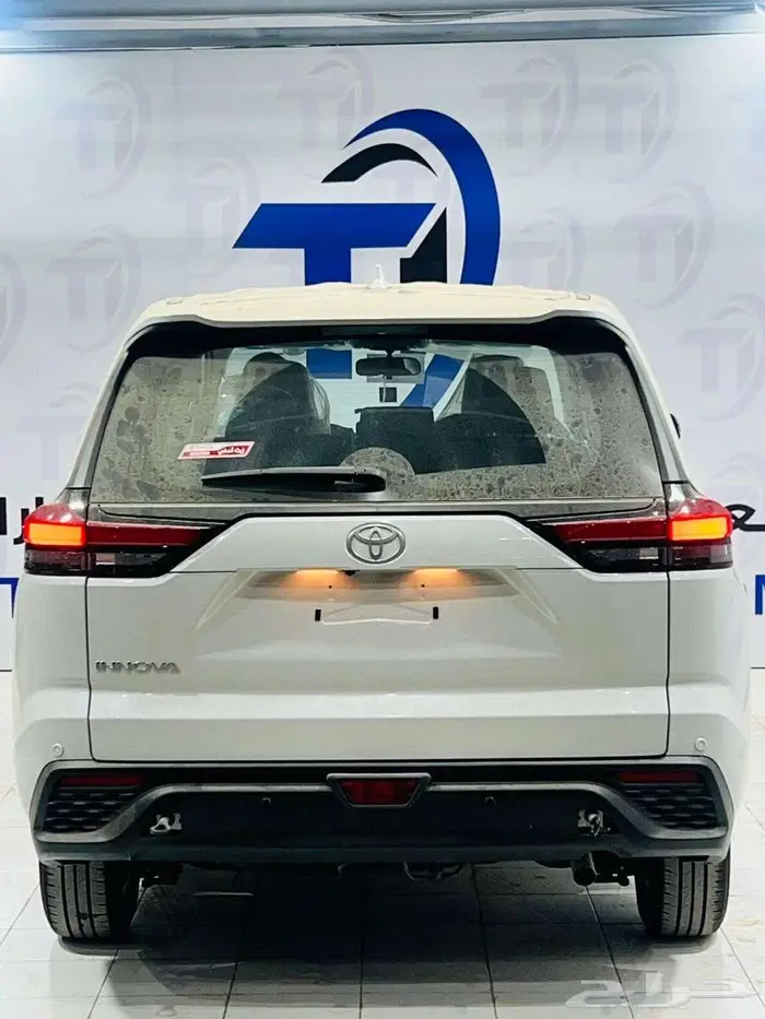 تويوتا انوفا GL بنزين 2026 4