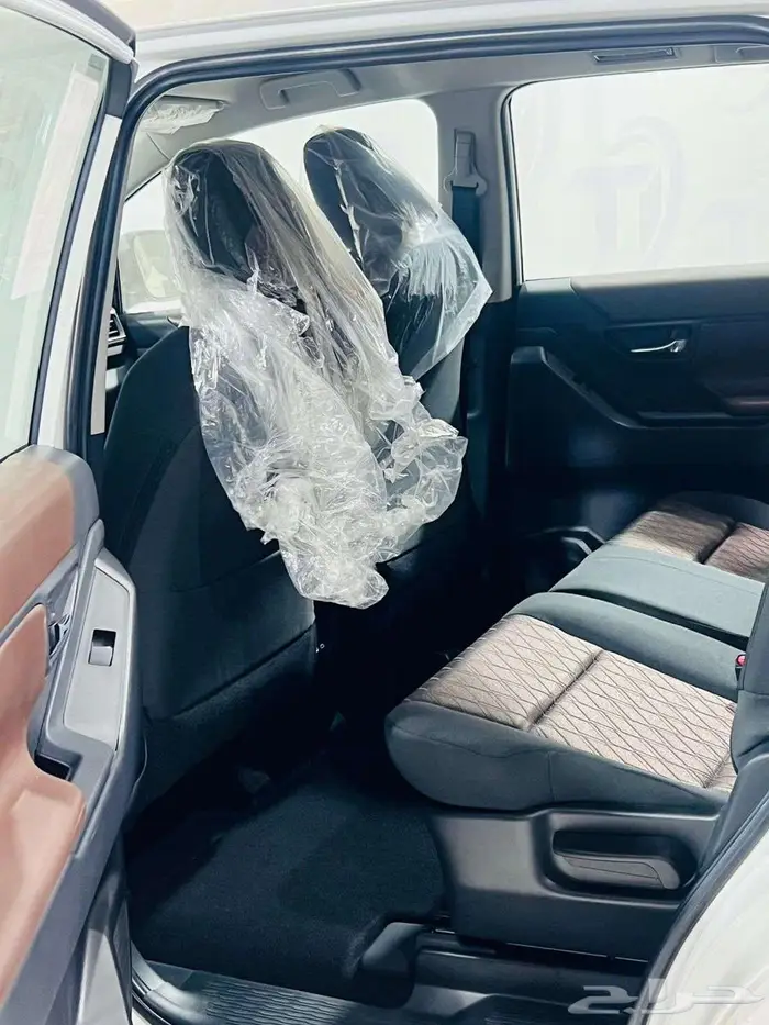 تويوتا انوفا GL بنزين 2026 10