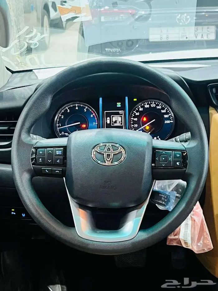 تويوتا فورتشنر GX2 بنزين 2025 6