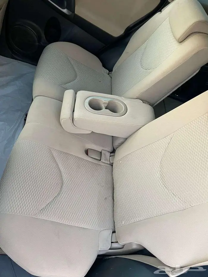 تويوتا راف فور 2012 بدون دبل 4