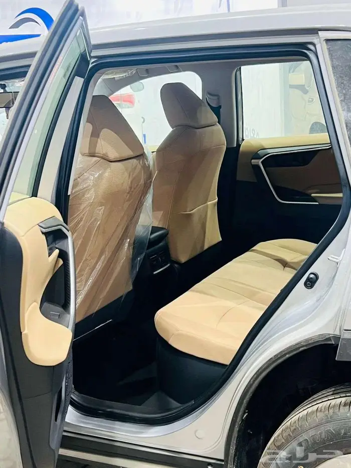 راف فور LE دفع امامي هايبرد 2025 11