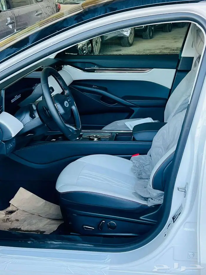 فورد تورس تيتانيوم 2026 9