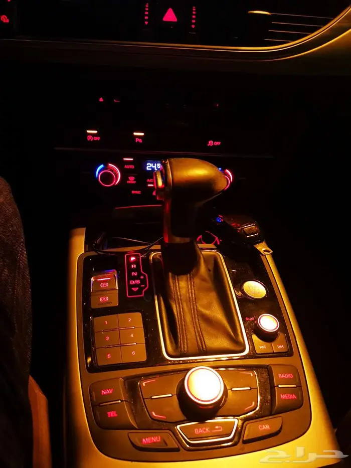 أودي A6 موديل 2015  صالون  لون رمادي غامق 11