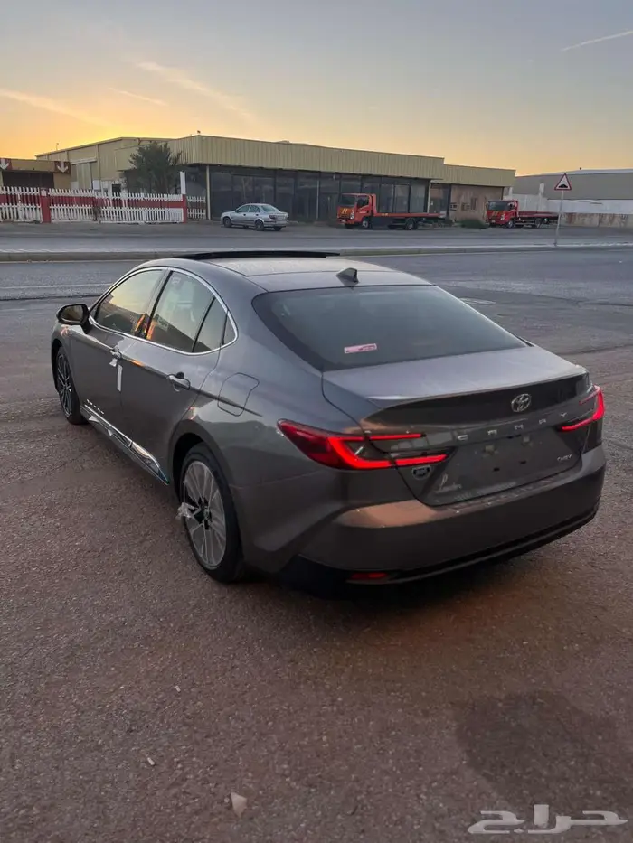 تويوتا كامري لومير 2025 - كاش و أقساط 32