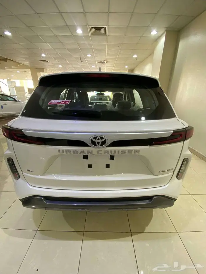 تويوتا اوربان كروزر جي ال استندر 2026 6