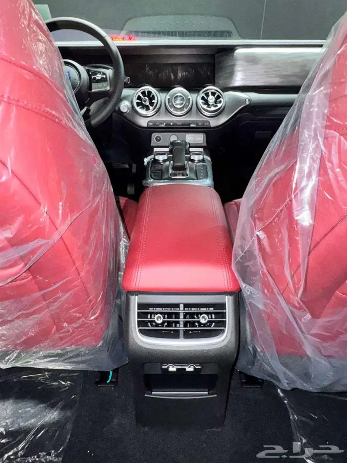 تانك 300 فل كامل موديل 2026 12