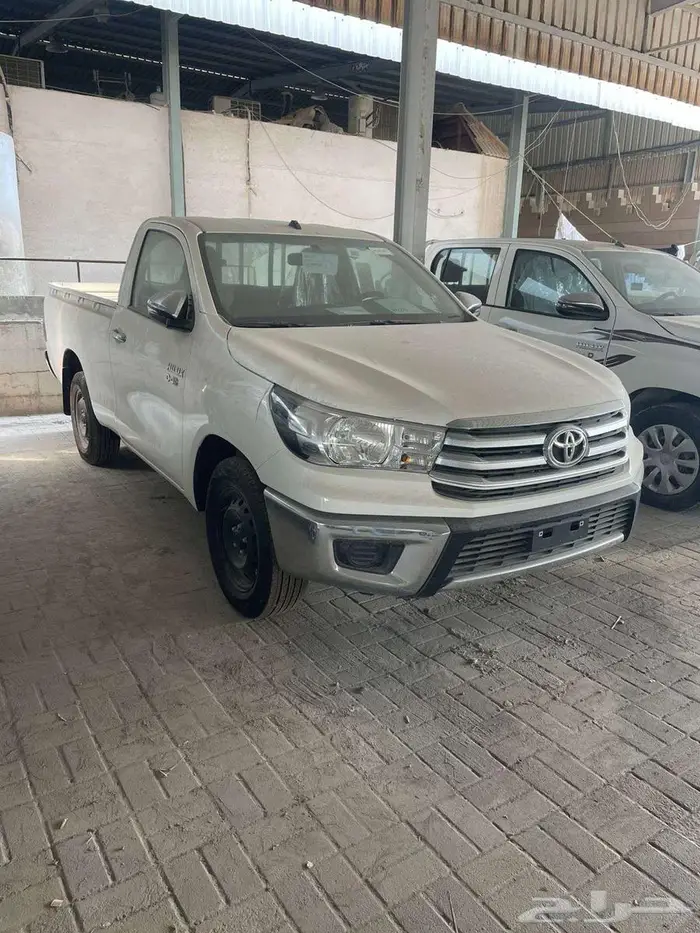 يوتا هايلوكس GL غمارة 2025 بدون دبل عبد اللطيف جميل 0