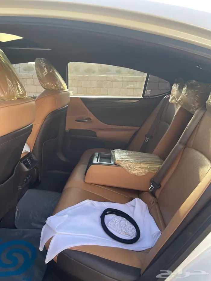 للبيع لكزس موديل 2021 12