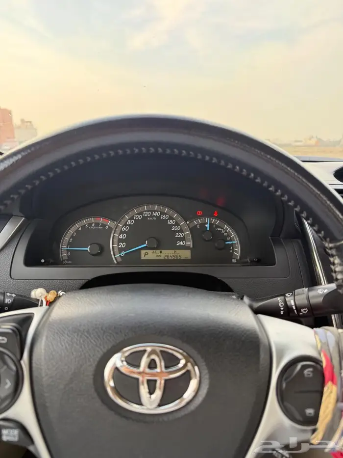 كامري 2015 GLX ابيض لؤلؤي 0