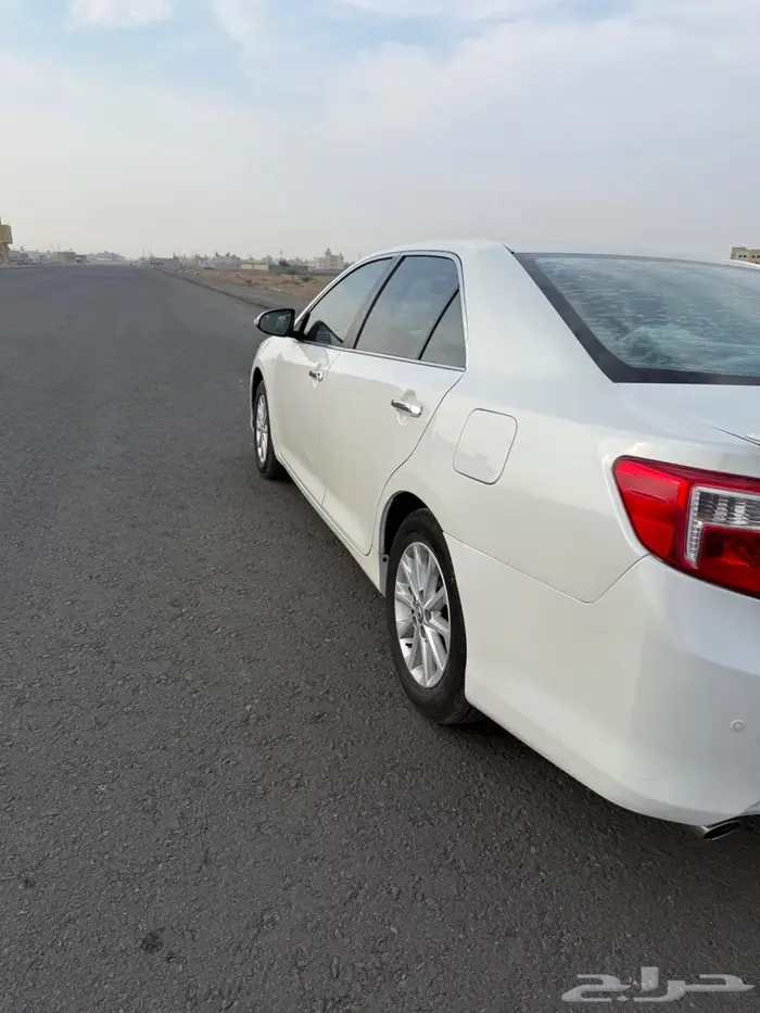 كامري 2015 GLX ابيض لؤلؤي 2