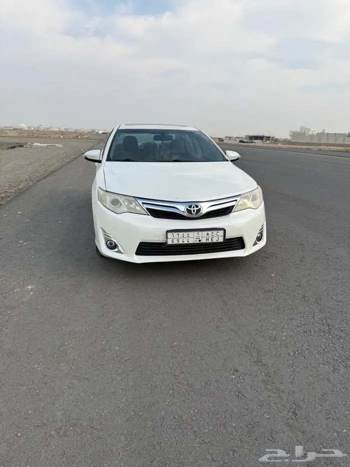 كامري 2015 GLX ابيض لؤلؤي 4