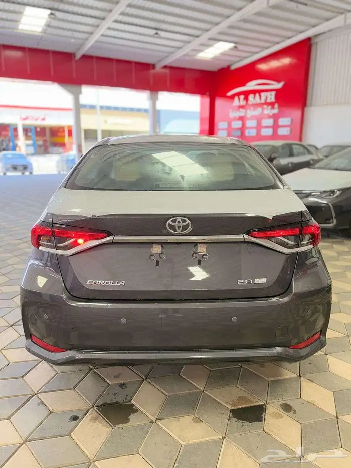 تويوتا كورولا XLI مطور جنوط محرك 2.0 موديل 2025 4