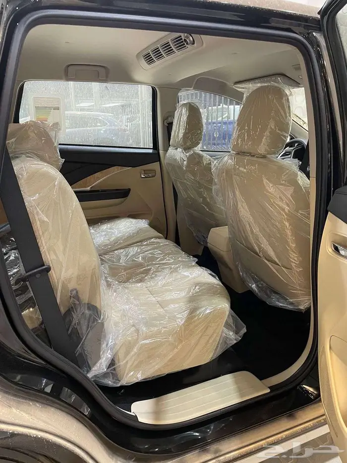 ميتسوبيشي اكسباندر 2025 8