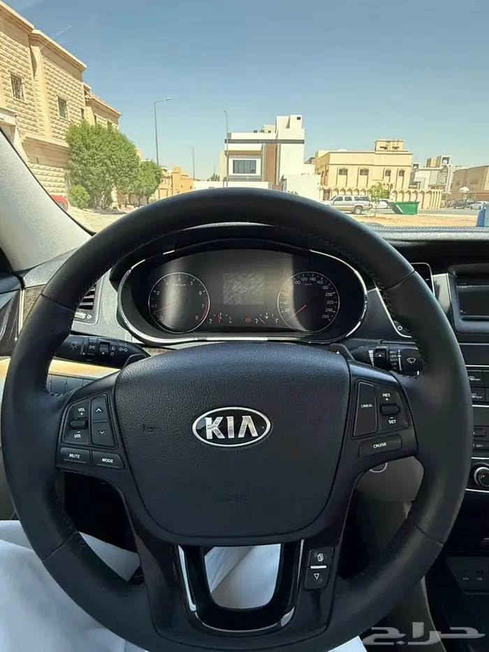 للبيع كيا كادينزا 2014 11