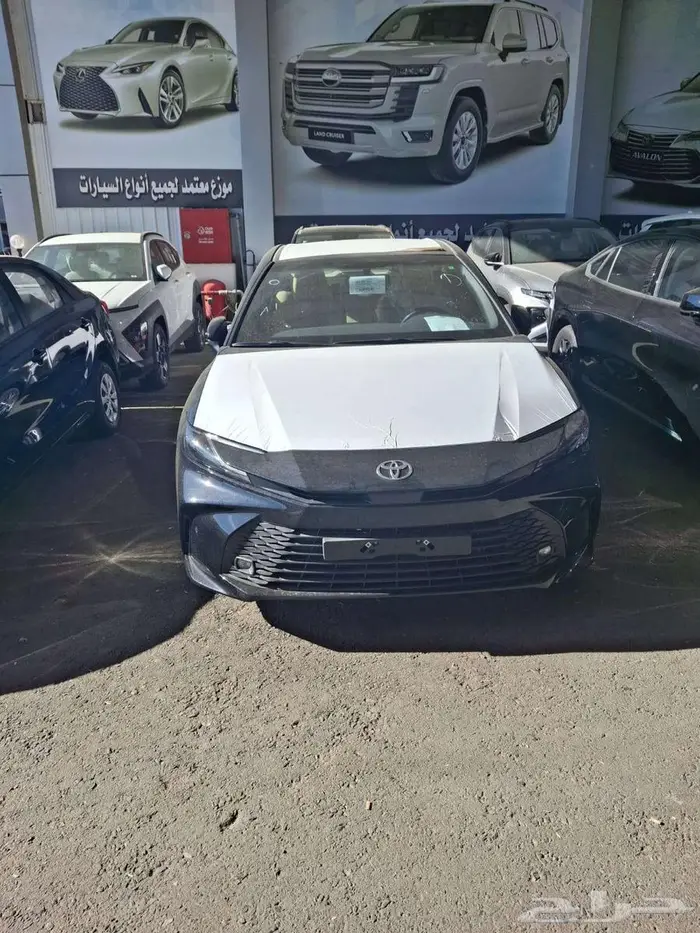 تويوتا كامرى استاندر 2025 1