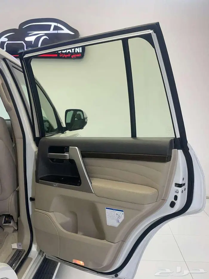 تويوتا لاند كروزر VXR 2021 25