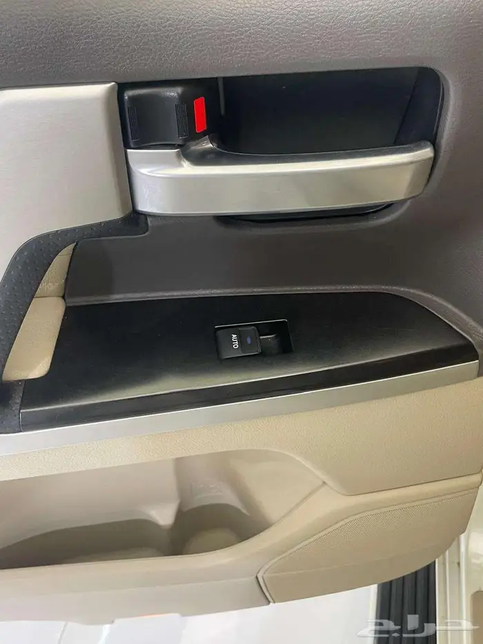 تويوتا لاند كروزر VXR 2021 26