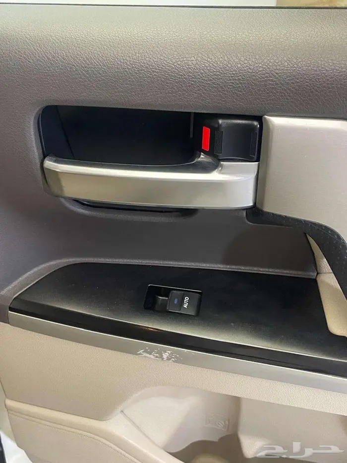 تويوتا لاند كروزر VXR 2021 36