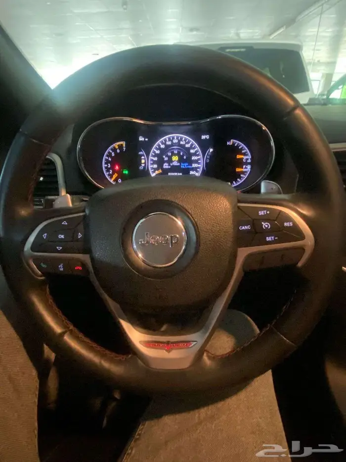 جيب جراند شيروكي تريل هوك2017 بانوراما فل كامل للبيع 15