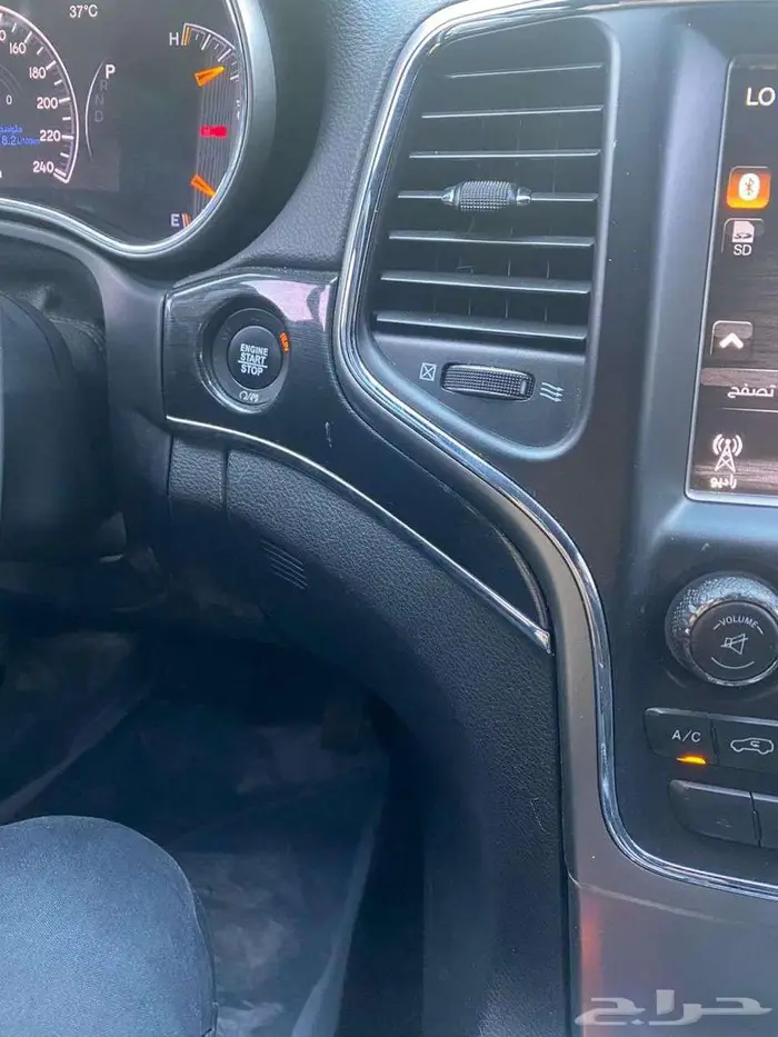 جيب جراند شيروكي تريل هوك2017 بانوراما فل كامل للبيع 19