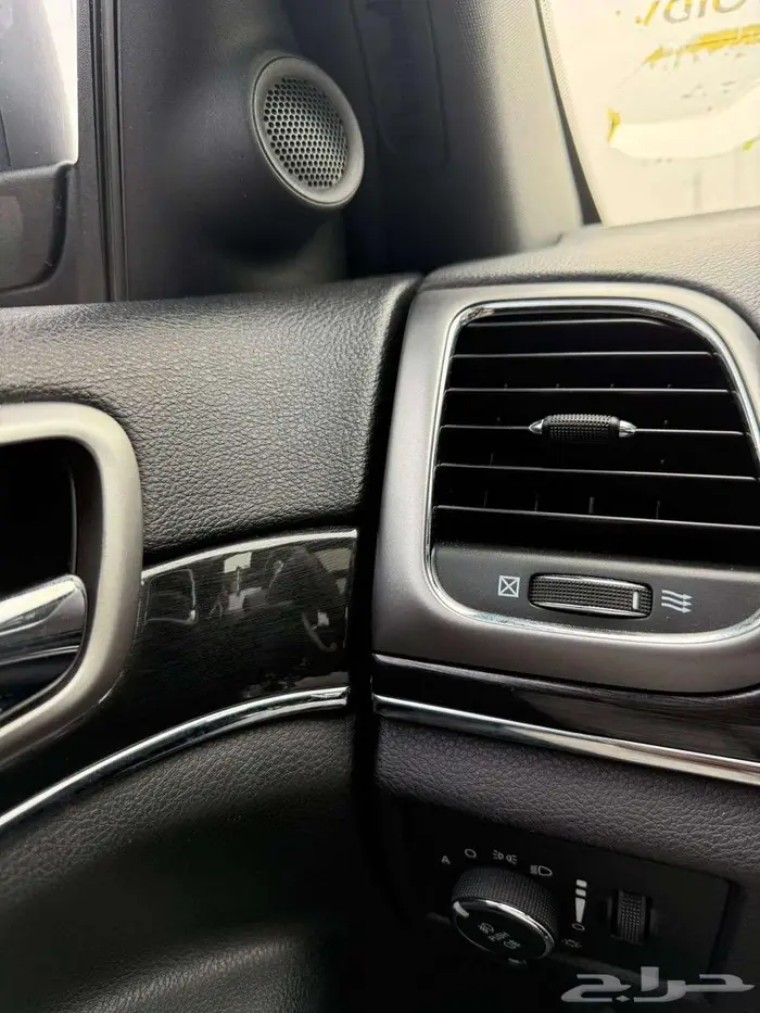 جيب جراند شيروكي تريل هوك2017 بانوراما فل كامل للبيع 17