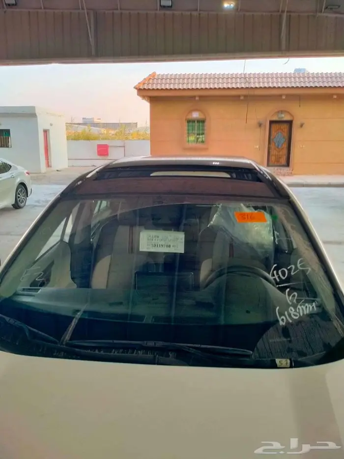 تويوتا راف فور 2.5 ادفنتشر 2025 9