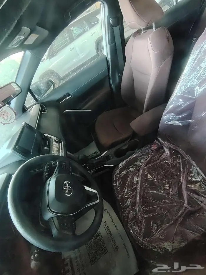 كورولا كروس ستاندر موديل 2025 حبه فقط ابيض لؤلؤي 21