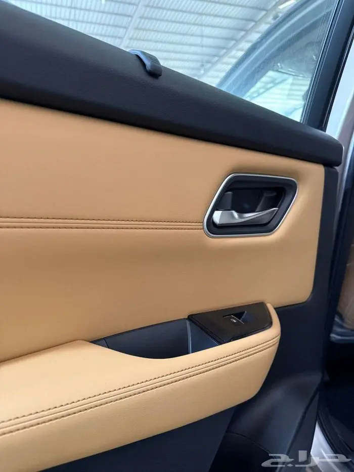 نيسان اكستريل- SL فل كامل 7 راكب 2025 4