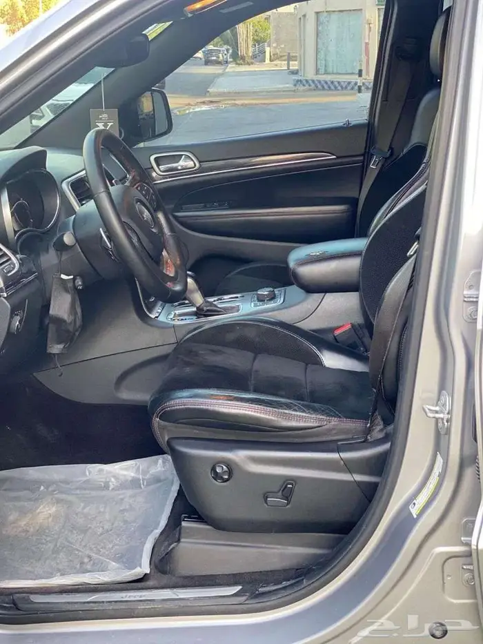 جيب جراند شيروكي تريل هوك2017 بانوراما فل كامل للبيع 29