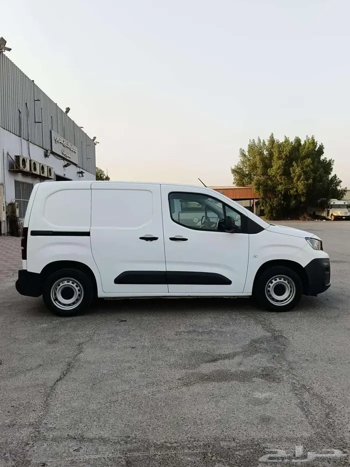 بيجو بارتنر 2023 5