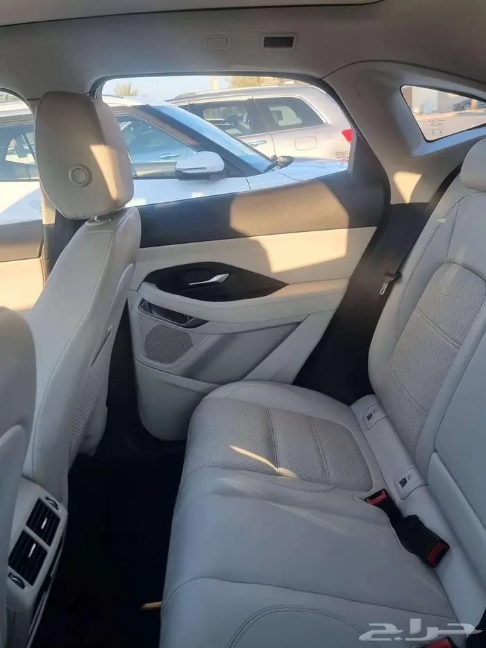 جيب جاكوار E PACE 2021 كاش او دفعات 8