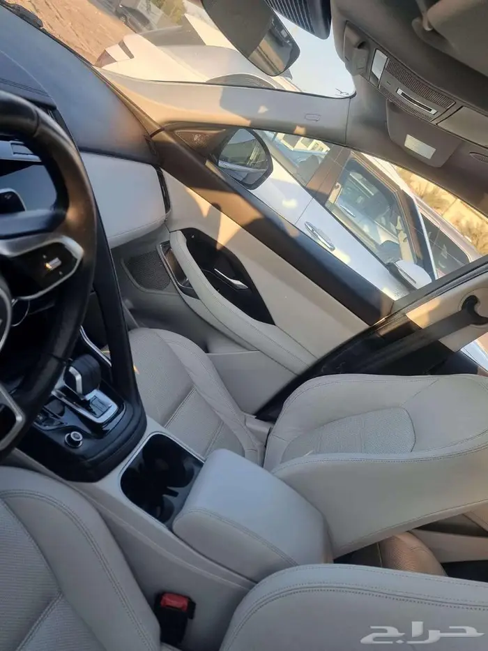 جيب جاكوار E PACE 2021 كاش او دفعات 5