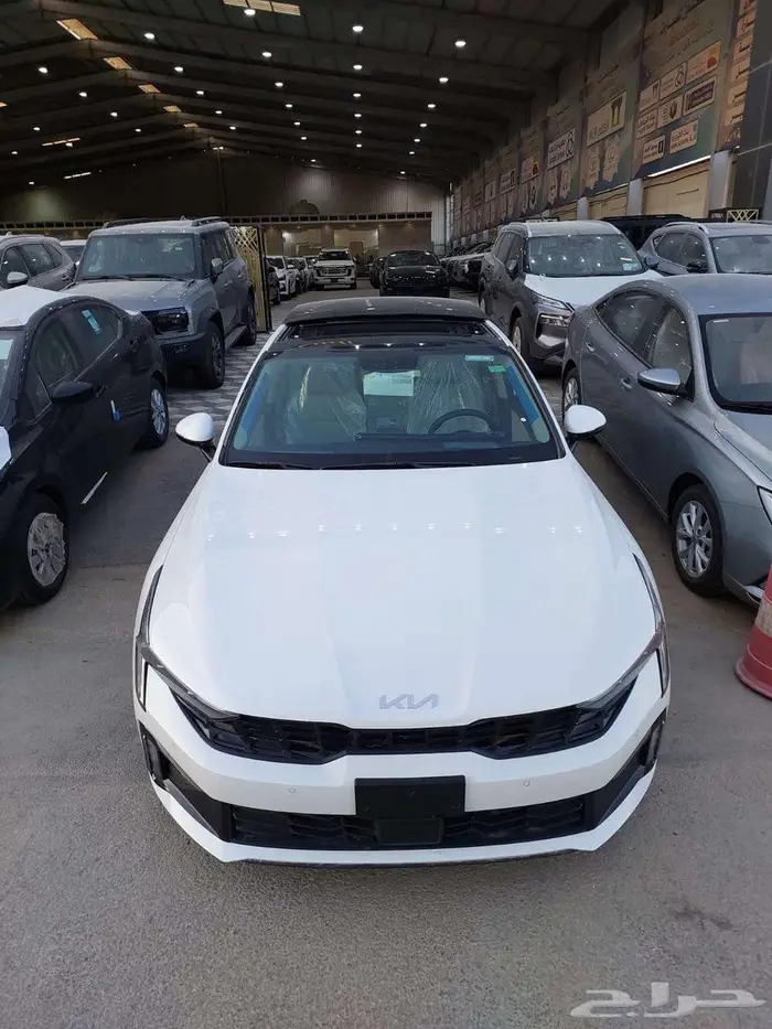 كيا كي 5 GLS 2026 15