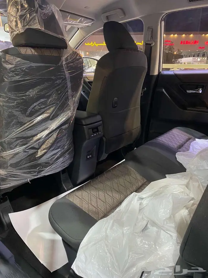 تويوتا انوفا GL 2.0 بنزين 2026 3