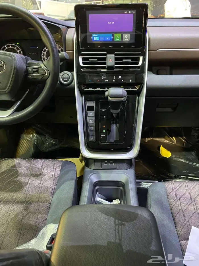 تويوتا انوفا GL 2.0 بنزين 2026 11