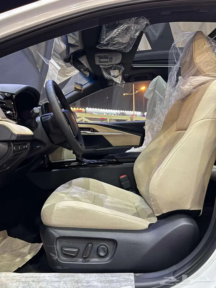 تويوتا كامري LE هايبرد 2025 12