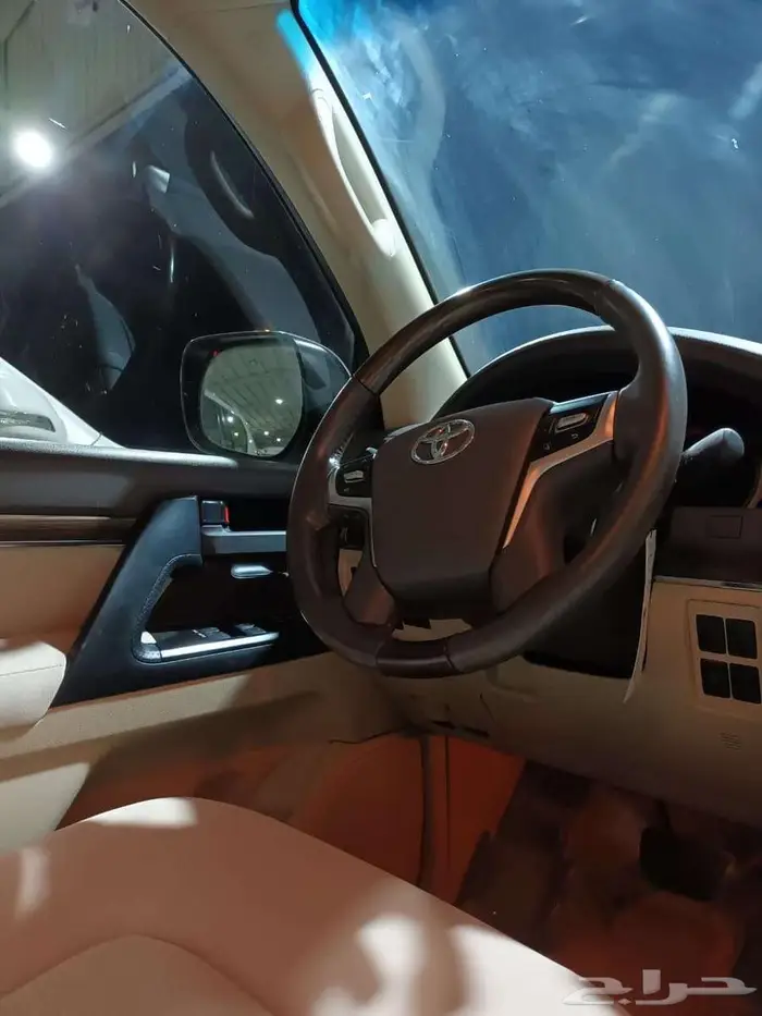 تويوتا لاندكروزر جي اكس ار V8 تورينج 2019 15