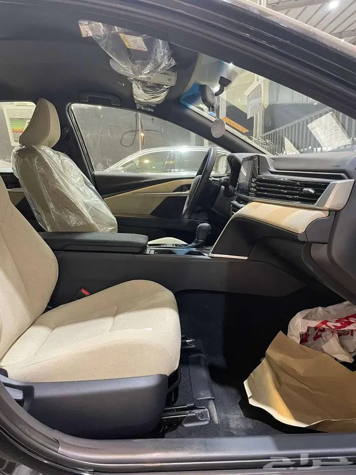 تويوتا كامري E بنزين 2025 جميع الالوان اقساط 12