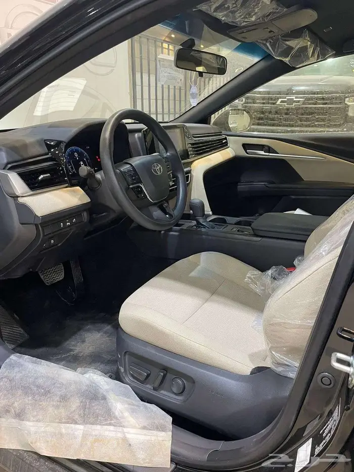 تويوتا كامري E بنزين 2025 جميع الالوان اقساط 11