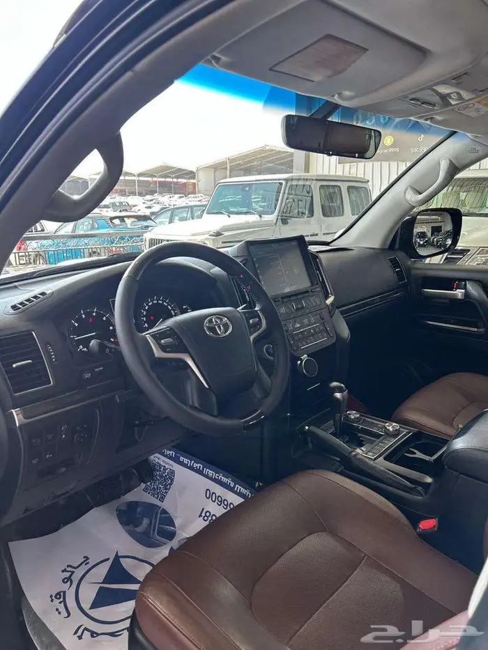 تويوتا لاندكروزر GXR 2021 فل اوبشن 9