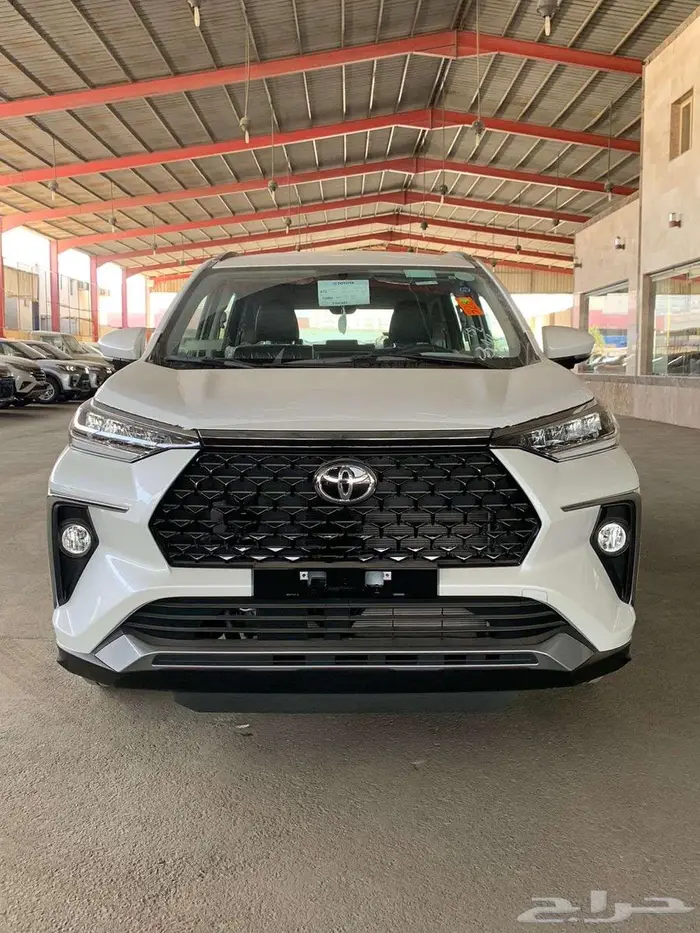 تويوتا -فيلوز -2025-GLX 2