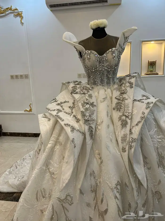 فستان زواج للبيع المصممه سميره حلواني 2