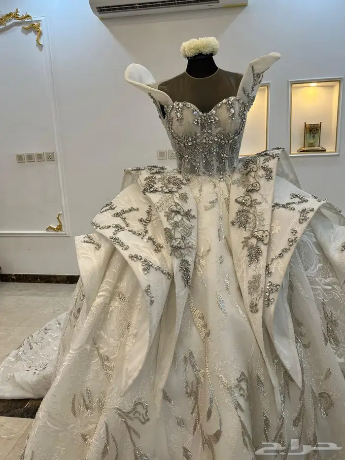 فستان زواج للبيع المصممه سميره حلواني 0