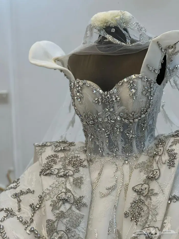 فستان زواج للبيع المصممه سميره حلواني 1