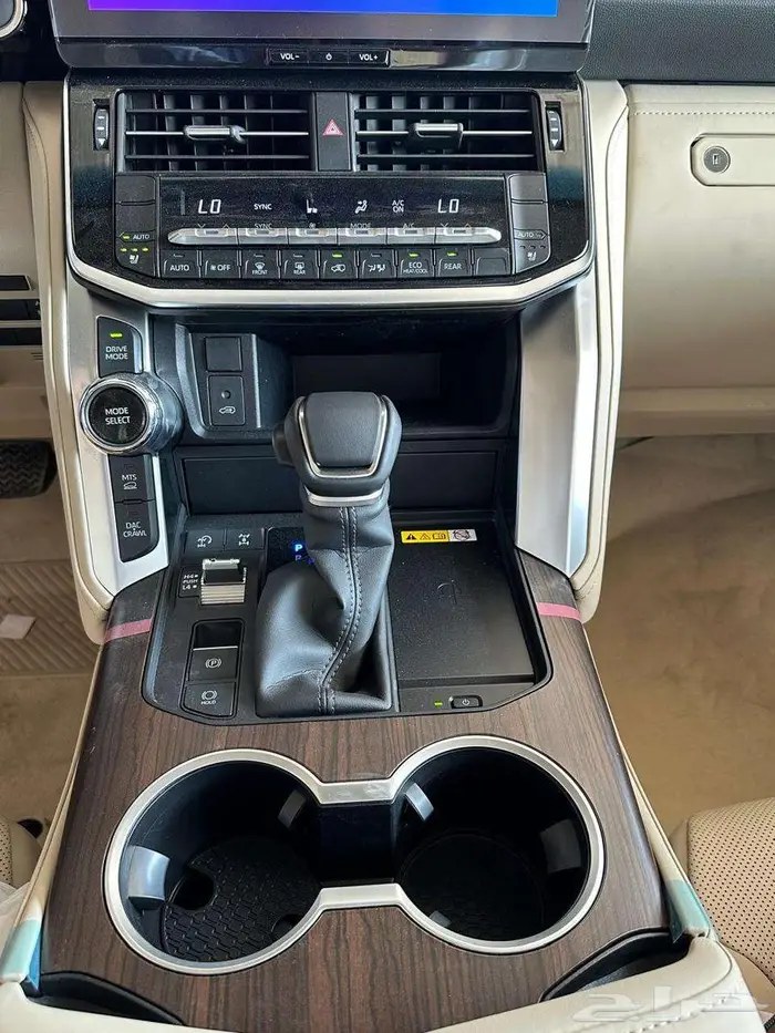 تويوتا لاندكروزر GXR - S بنزين 2025 سعودي 10