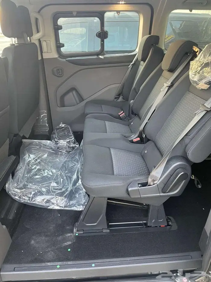 باص فورد 9 ركاب بسعر ممتاز للكاش والتمويل 7